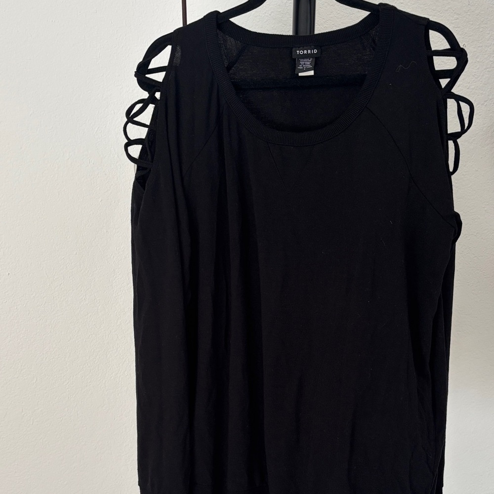Torrid Black Cutout Shoulder Tank Top